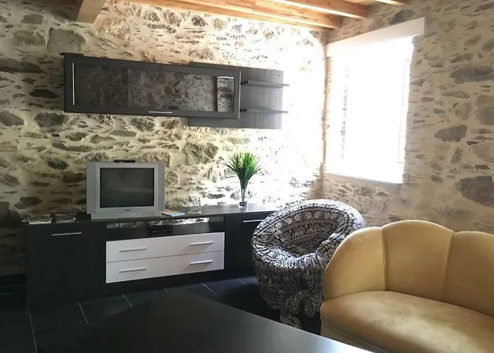 Ferreiroas Ortigueira 度假居 *